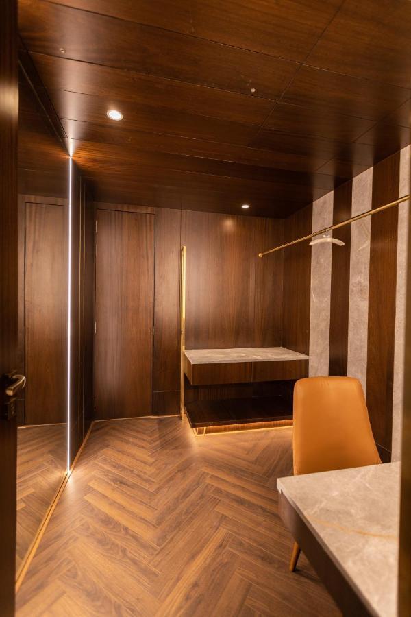 The Corinthians Resort And Club Пюн Екстериор снимка The interior of the lounge
